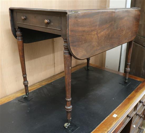 A Regency mahogany pembroke table W.90cm